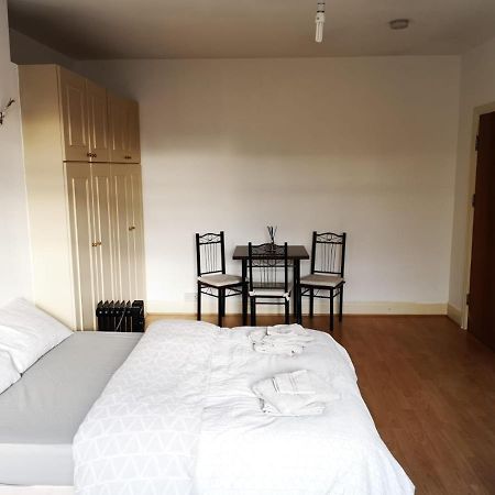 Large Spacious Property In Zone 2 London Exteriör bild