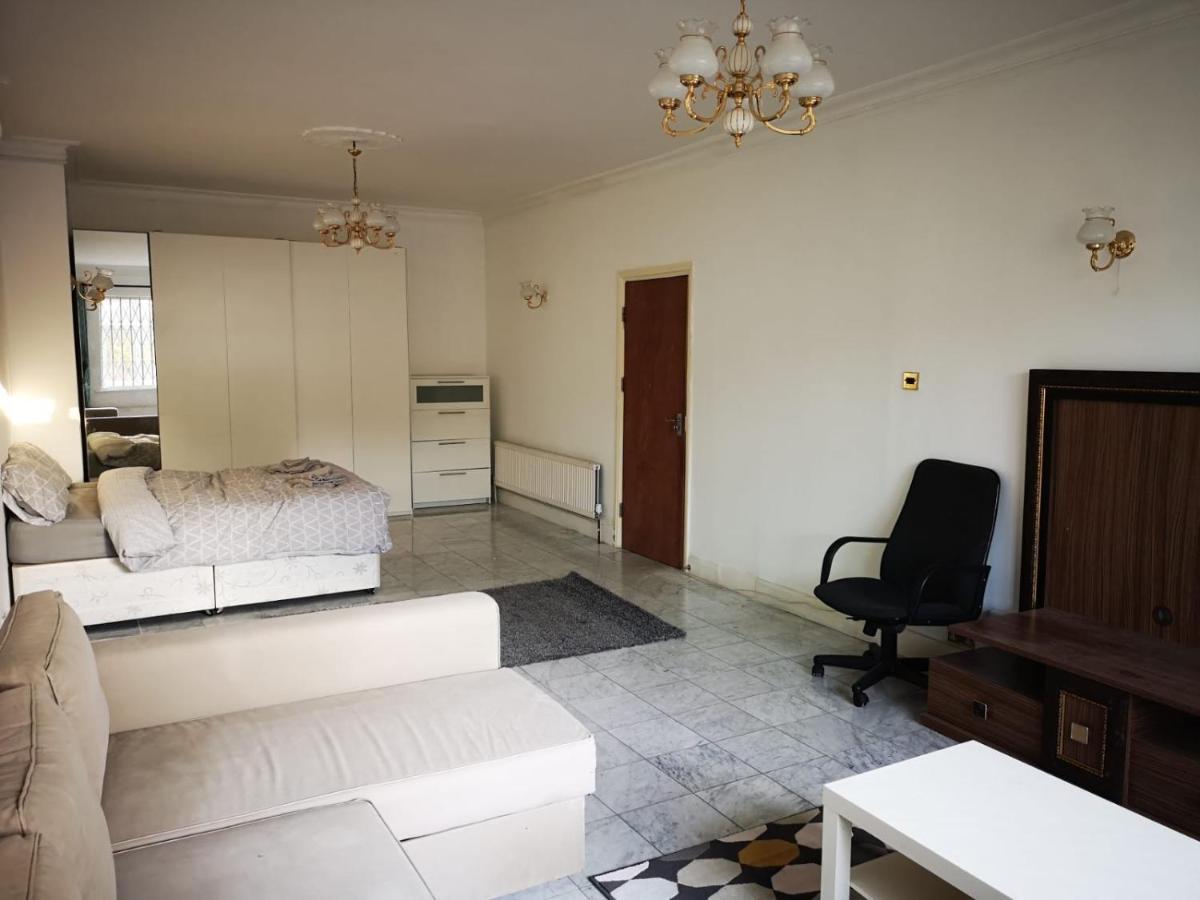 Large Spacious Property In Zone 2 London Exteriör bild